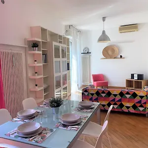 appartamento-milano-viale-monza.italymilanhotels.net/
