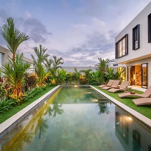 villa-charleston-umalas.ubudhotelsnow.com/